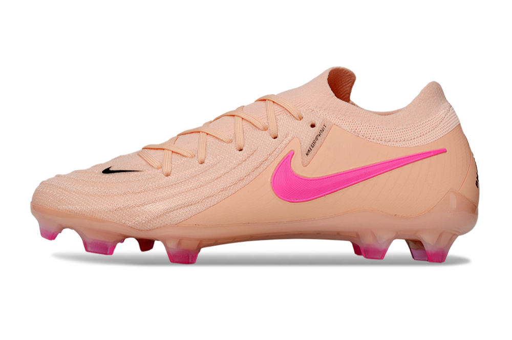 Nike Phantom GX II FG Cleats