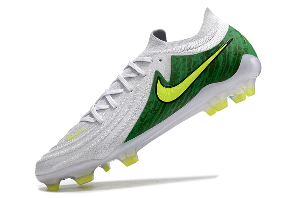 Nike Phantom GX II FG Cleats