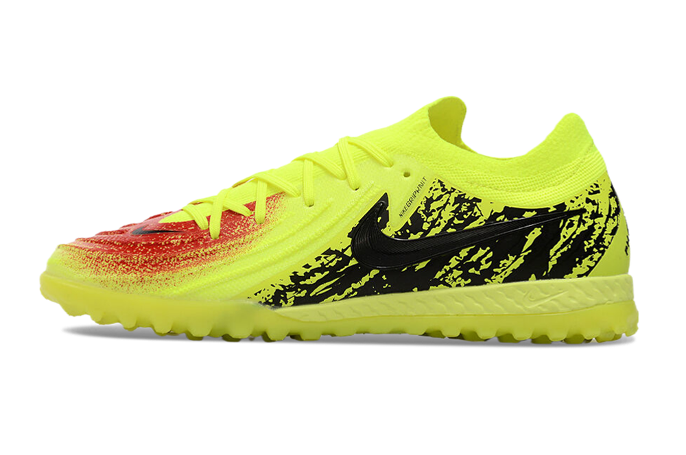 Nike Phantom GX II TF Boots