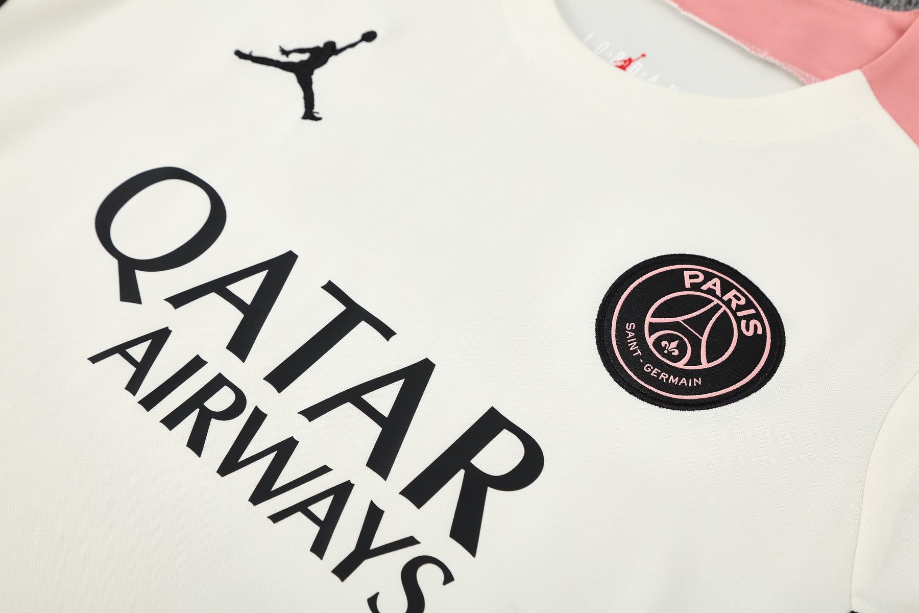 Kit Shirt + Shorts Paris White/Black/Pink Training 25/26