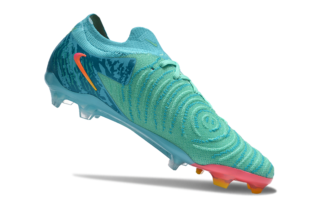 Nike Phantom GX II FG Cleats