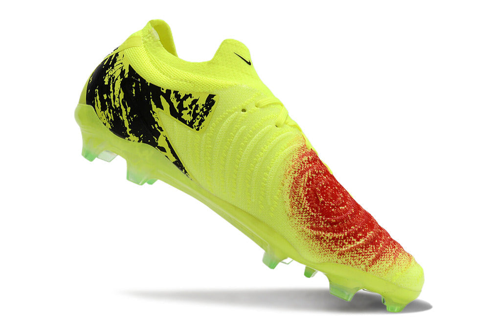 Nike Phantom GX II FG Cleats