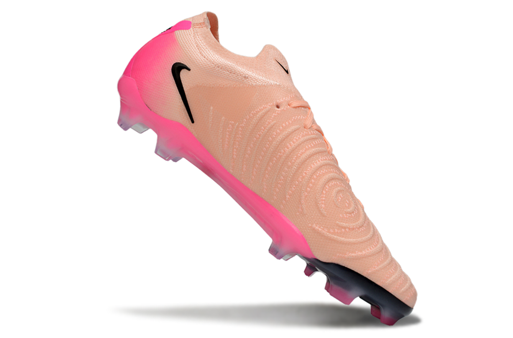 Nike Phantom GX II FG Cleats