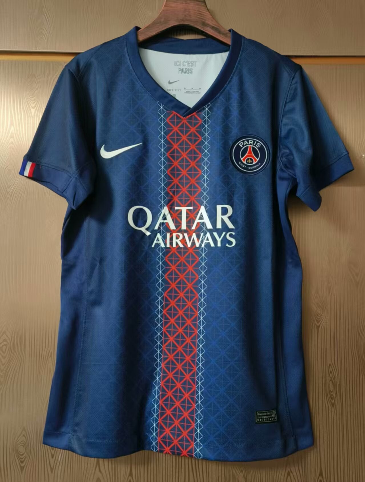 Paris Home Jersey 25/26 Women