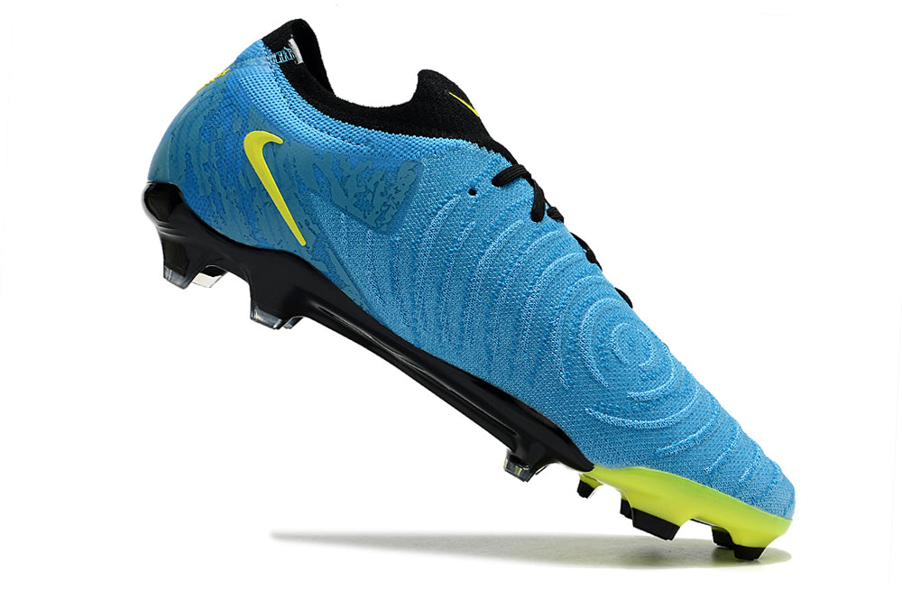 Nike Phantom GX II FG Cleats