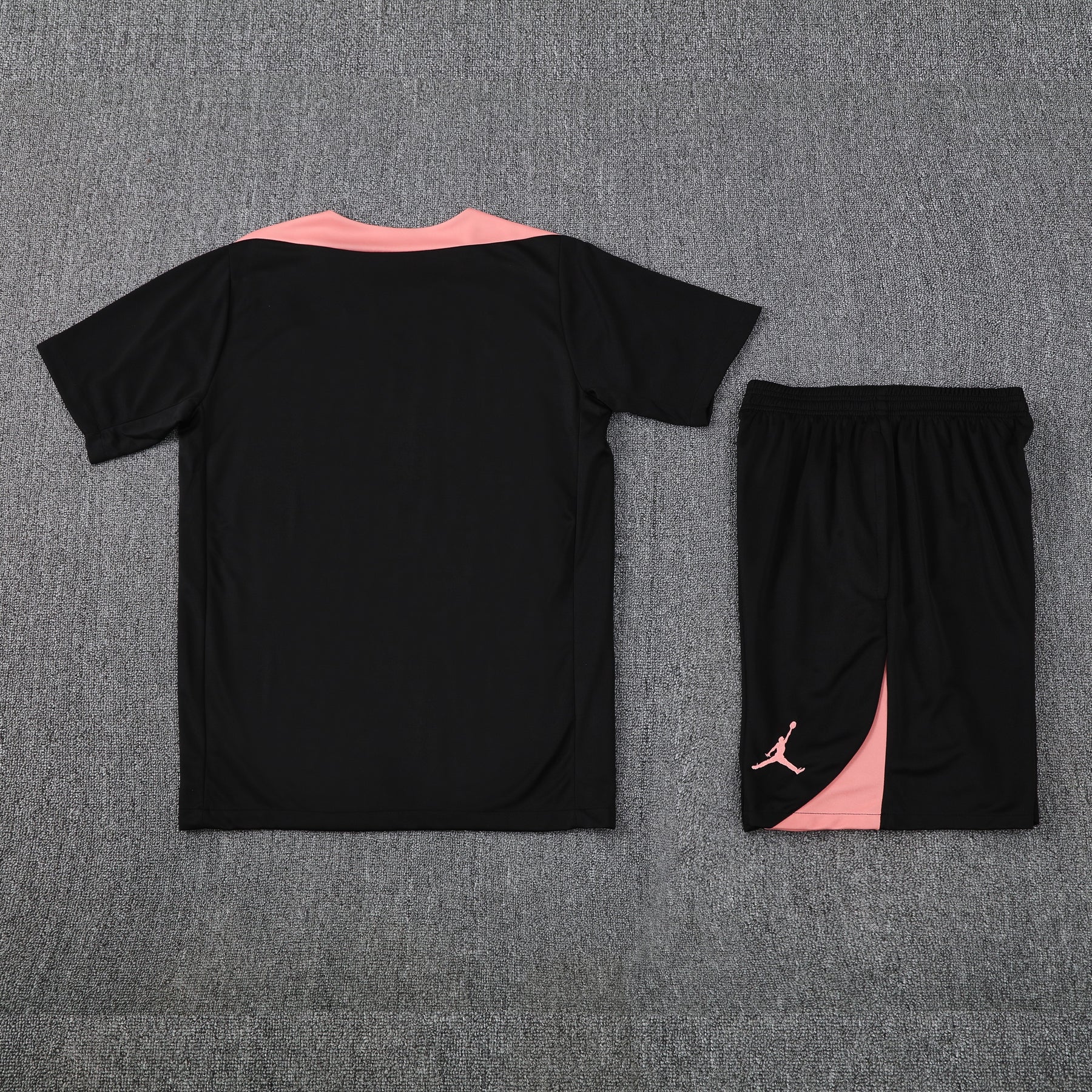 Kit Shirt + Shorts Paris Black/Pink Training 25/26