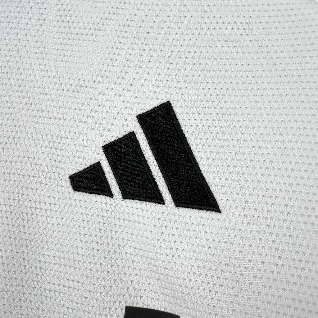 Besiktas Home Jersey 25/26