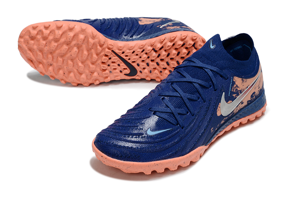 Nike Phantom GX II TF Boots