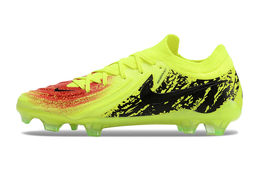 Nike Phantom GX II FG Cleats