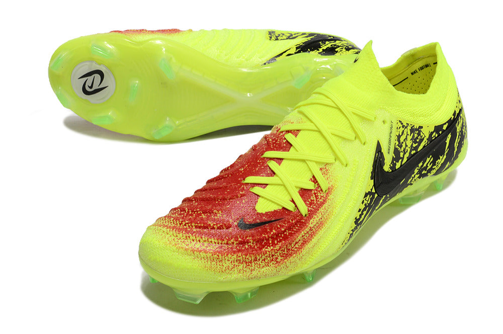 Nike Phantom GX II FG Cleats