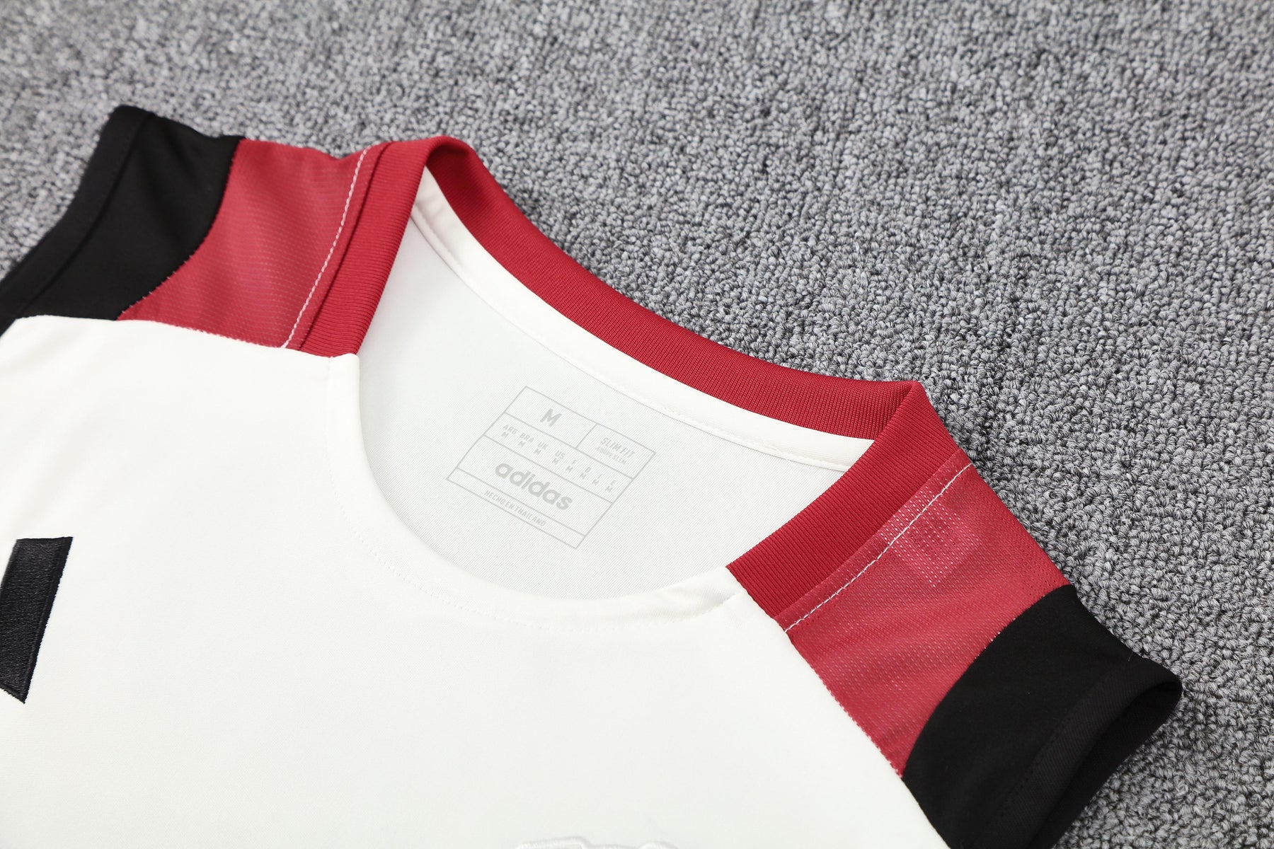 Kit Tank Top + Shorts Manchester United White/Black Training 25/26