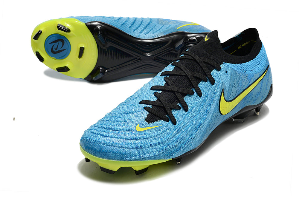 Nike Phantom GX II FG Cleats