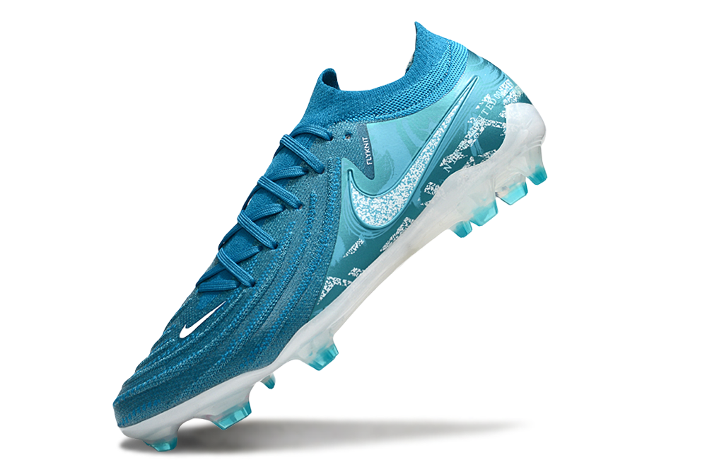 Nike Phantom GX II FG Cleats