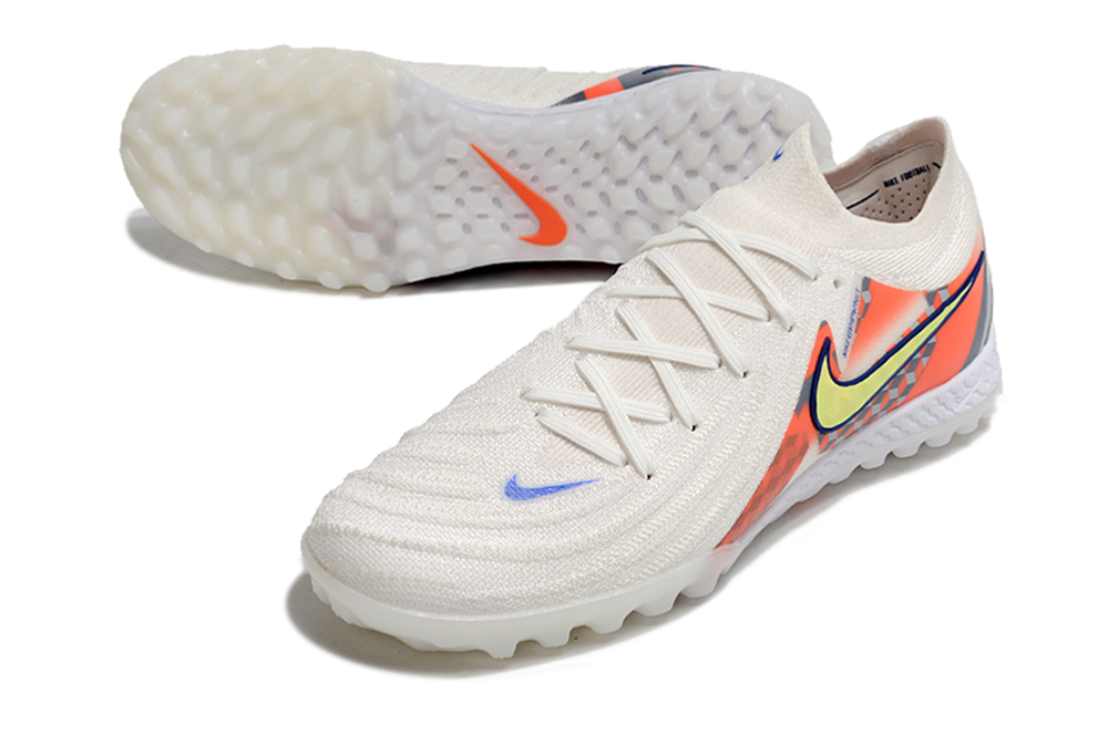 Nike Phantom GX II TF Boots