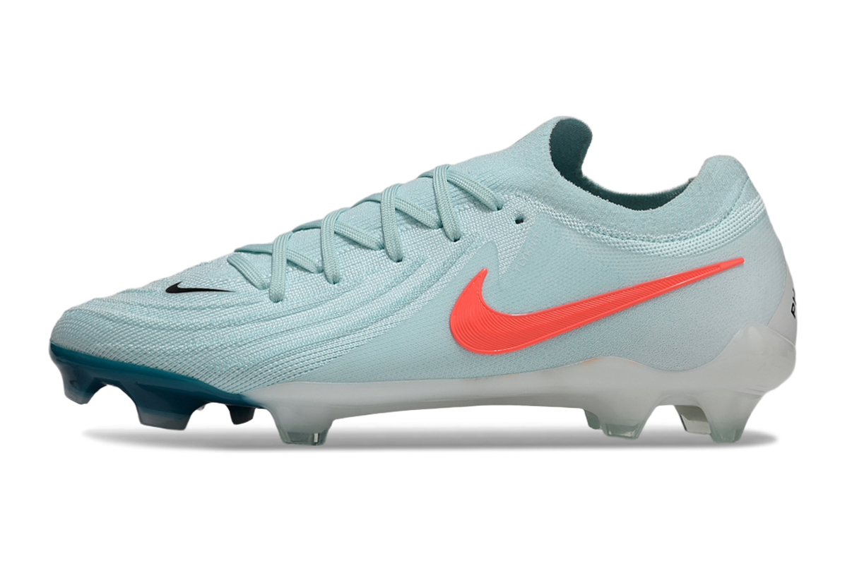 Nike Phantom GX II FG Cleats