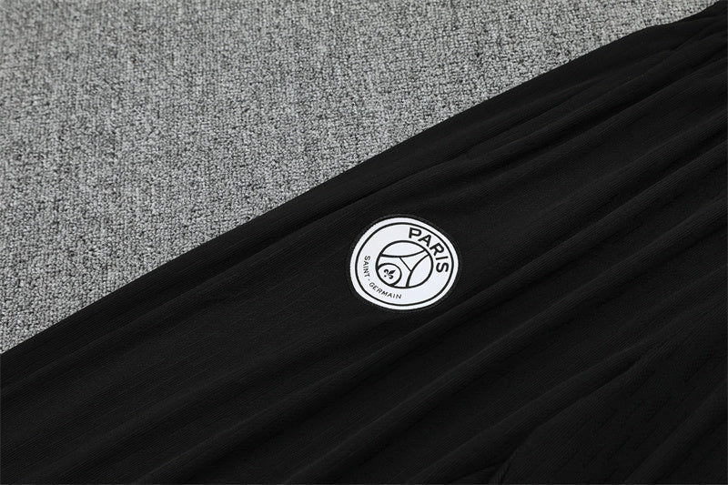 Tracksuit Paris Black 25/26