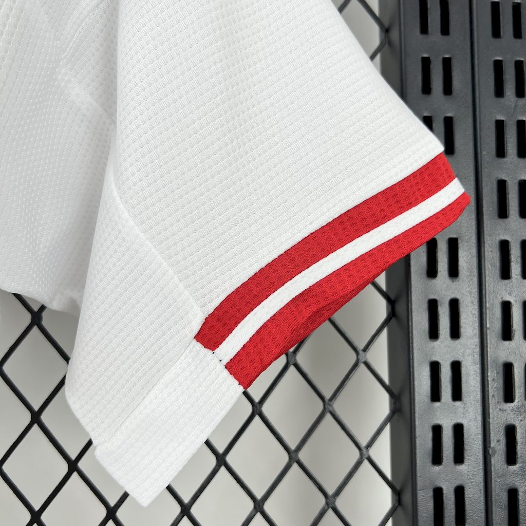Besiktas Home Jersey 25/26