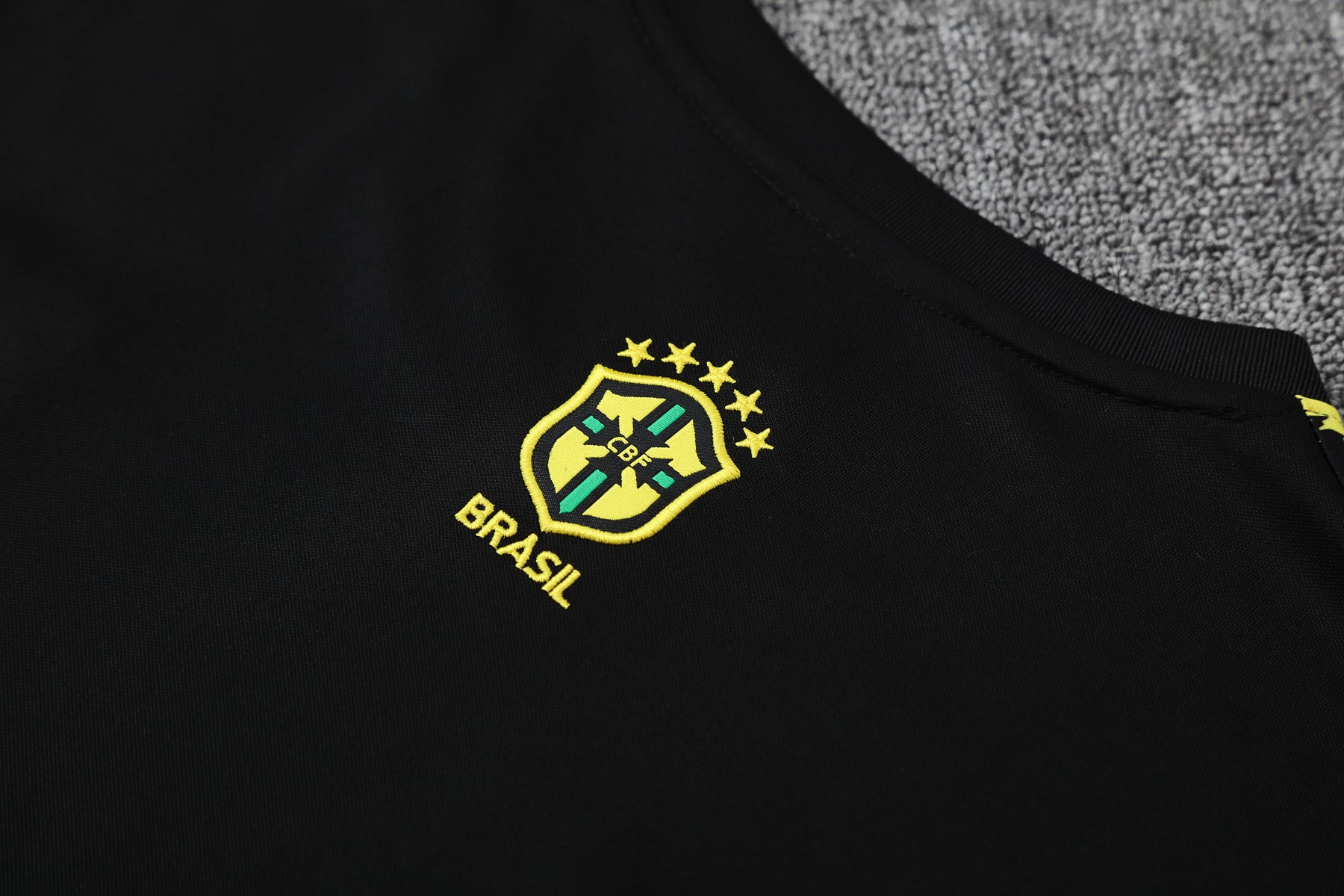 Kit Tank Top + Shorts Brazil Christ the Redeemer Yellow Training 25/26