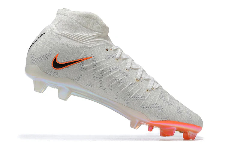 Nike Phantom Luna Elite FG Cleats