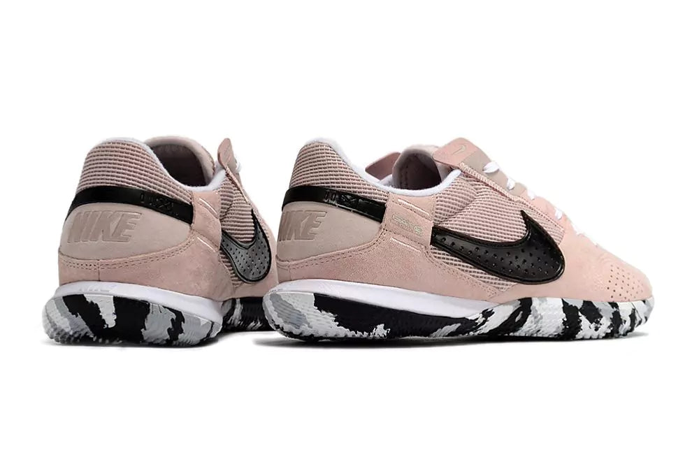 Nike Street Gato IC Boots