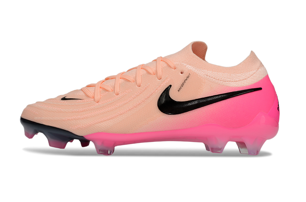 Nike Phantom GX II FG Cleats