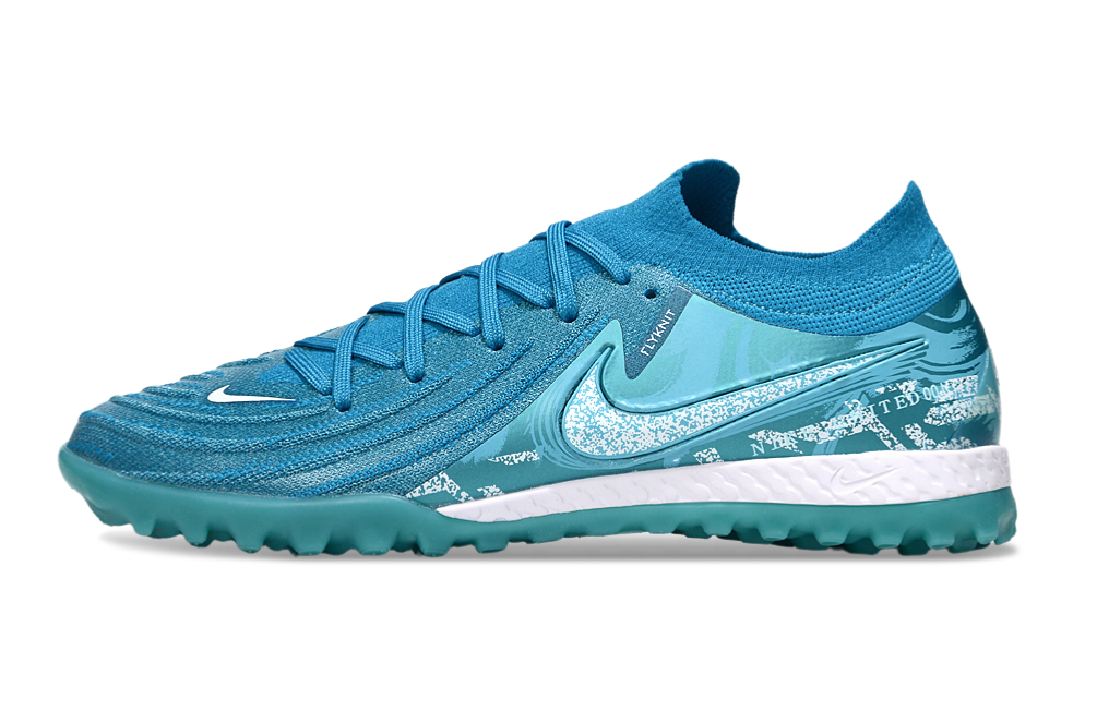 Nike Phantom GX II TF Boots