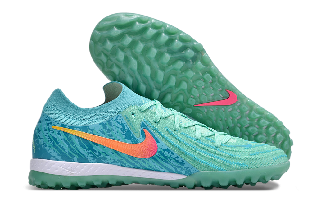 Nike Phantom GX II TF Boots