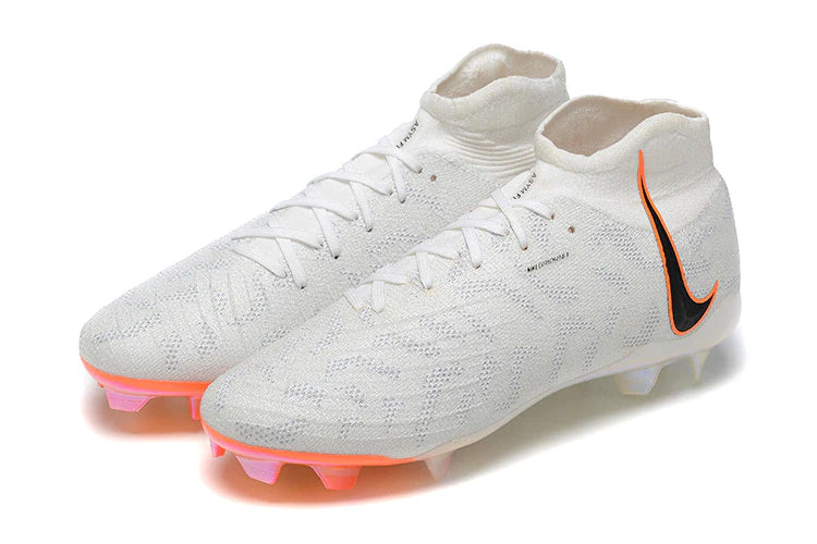 Nike Phantom Luna Elite FG Cleats