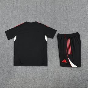 Kit Shirt + Shorts Liverpool Black/Red 25/26