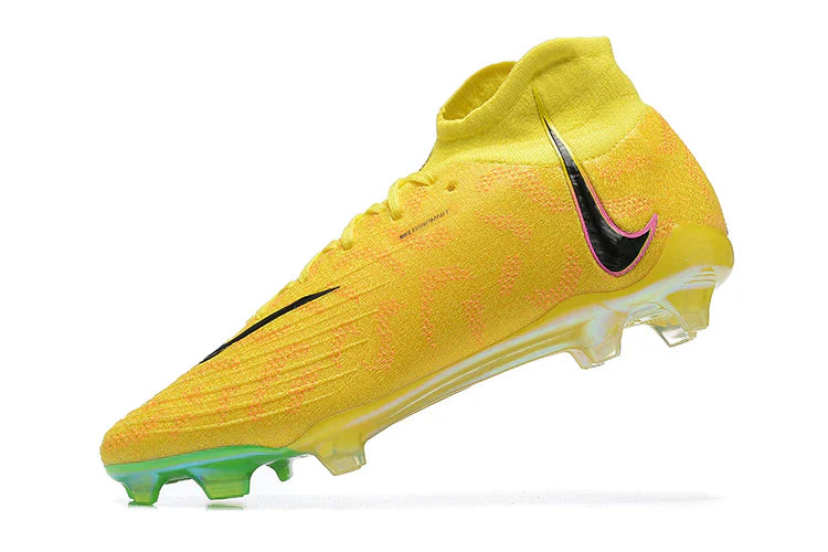 Nike Phantom Luna Elite FG Cleats