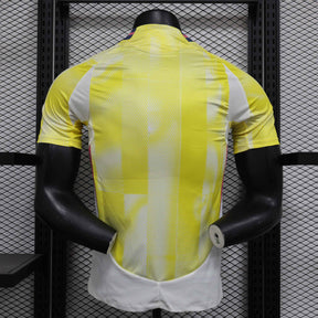 Juventus Away 24/25 Jersey Player