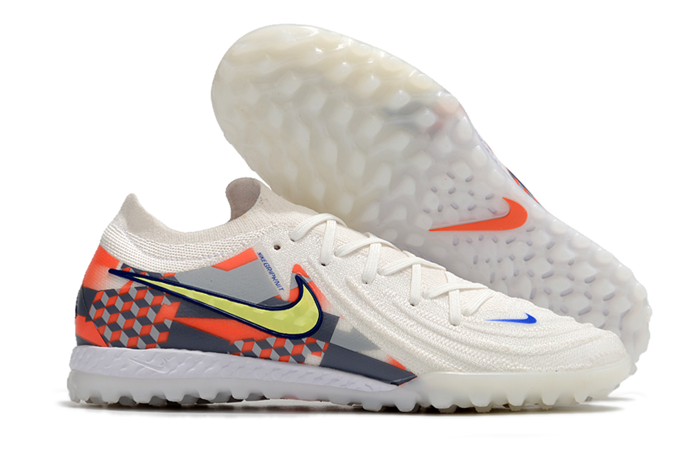 Nike Phantom GX II TF Boots