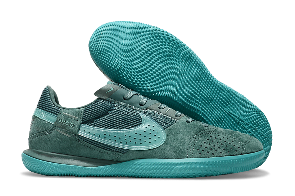 Nike Street Gato IC Boots