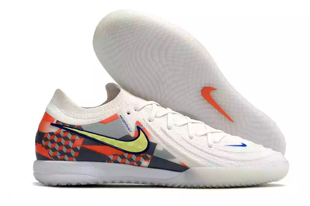 Nike Phantom GX II IC Boots