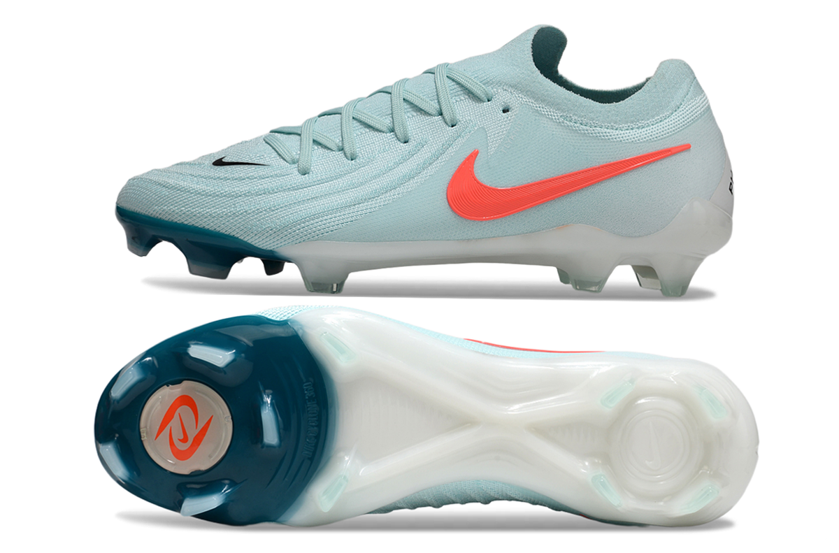 Nike Phantom GX II FG Cleats