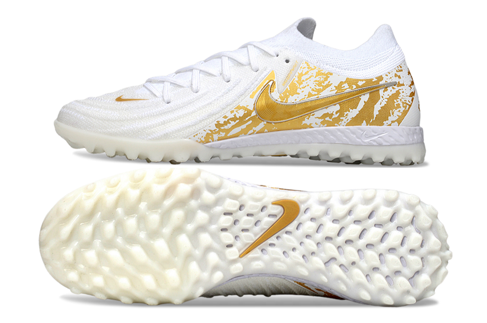 Nike Phantom GX II TF Boots